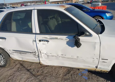 2008 Mercury Grand Marquis Ls z USA, uszkodzony, nr VIN 2MEFM75V68X603672